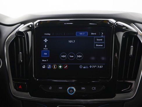 Used 2021 Chevrolet Traverse LT AWD/4WD image 16