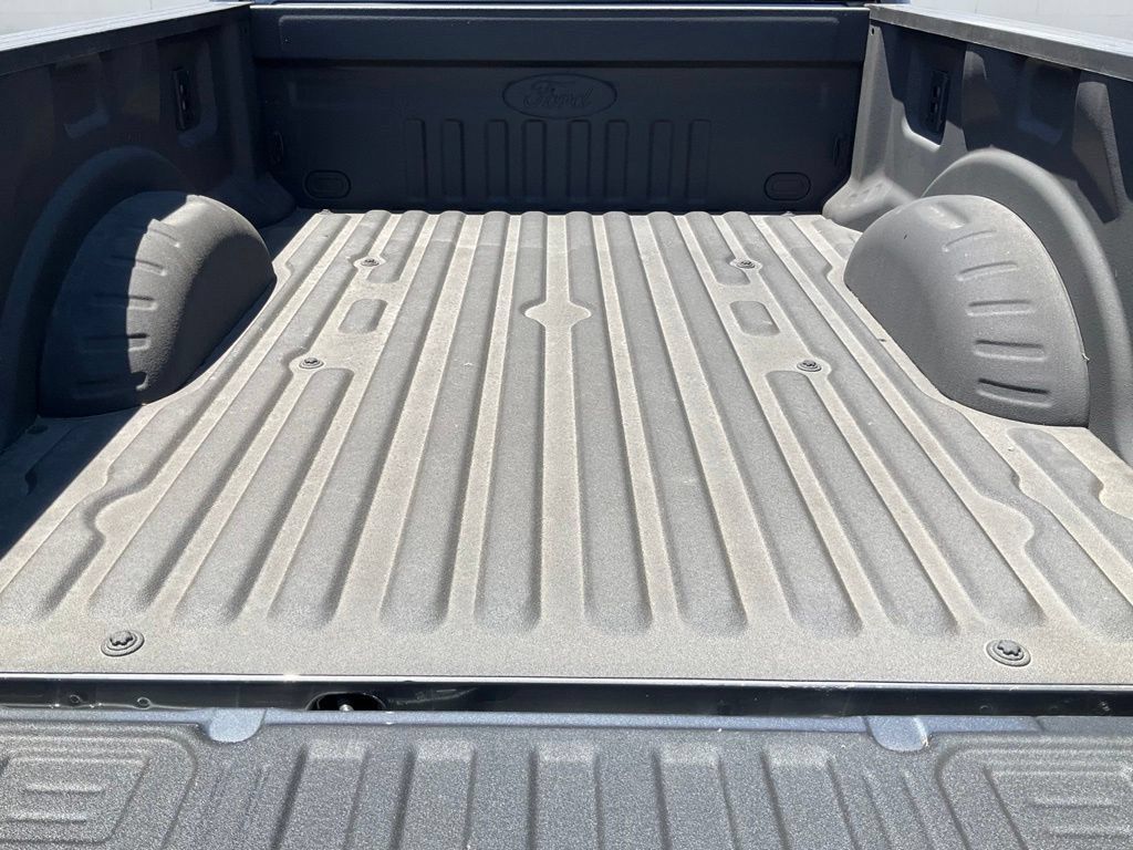 New 2026 Ford F250 XLT w/ XLT Premium Package AWD/4WD image 21