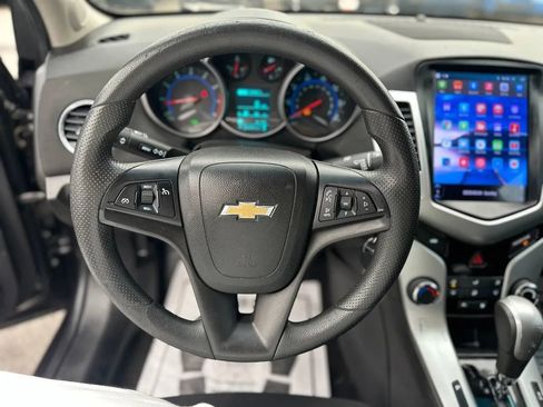 Used 2016 Chevrolet Cruze LT w/ Technology Package image 45