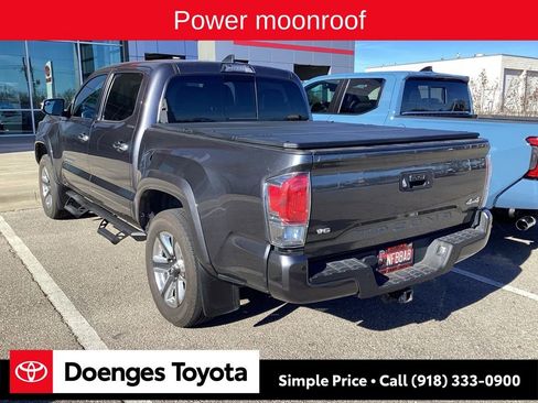 Used 2018 Toyota Tacoma Limited image 4