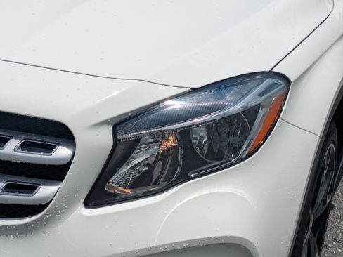 Certified 2018 Mercedes-Benz GLA 250 image 9