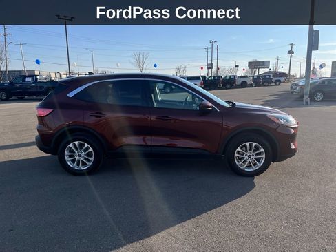 Used 2021 Ford Escape SE w/ Cold Weather Package image 8