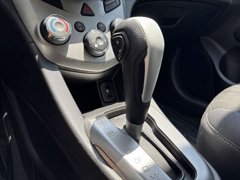 Used 2019 Chevrolet Sonic LT FWD image 24