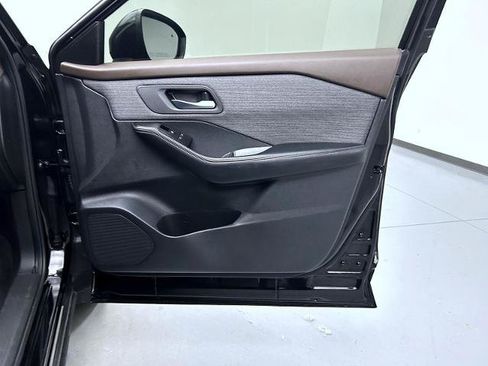 Certified 2023 Nissan Rogue SV AWD/4WD image 16
