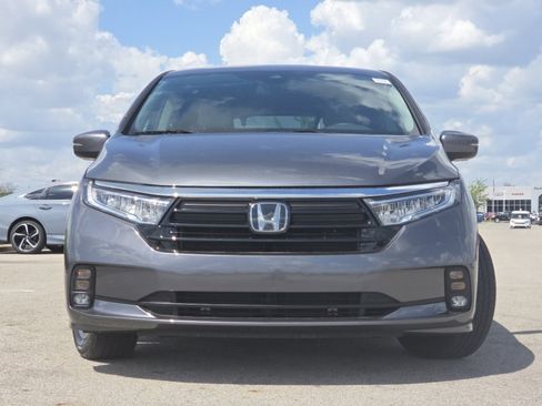 Used 2024 Honda Odyssey EX image 13