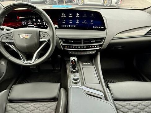 Used 2026 Cadillac CT5 V Blackwing w/ Carbon Fiber 2 Package RWD image 9