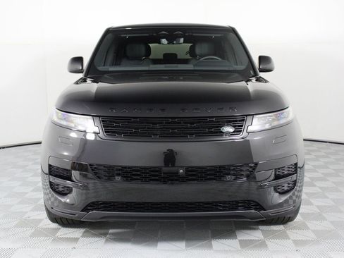Used 2025 Land Rover Range Rover Sport SE AWD/4WD image 6