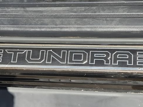 Used 2019 Toyota Tundra Platinum AWD/4WD image 36