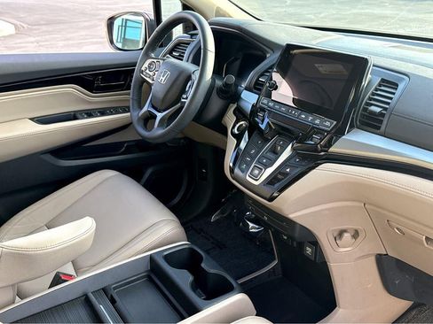 Used 2023 Honda Odyssey Touring image 27