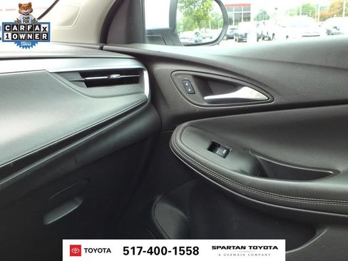 Used 2024 Buick Encore GX Sport Touring FWD image 21