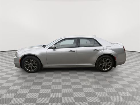 Used 2016 Chrysler 300 S AWD/4WD image 4