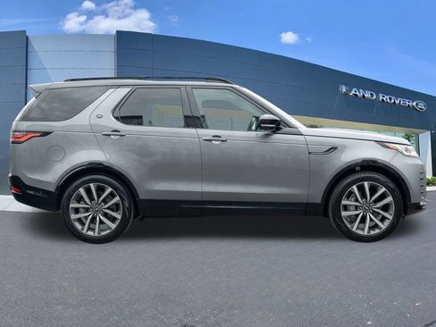 Certified 2025 Land Rover Discovery Dynamic SE AWD/4WD image 8