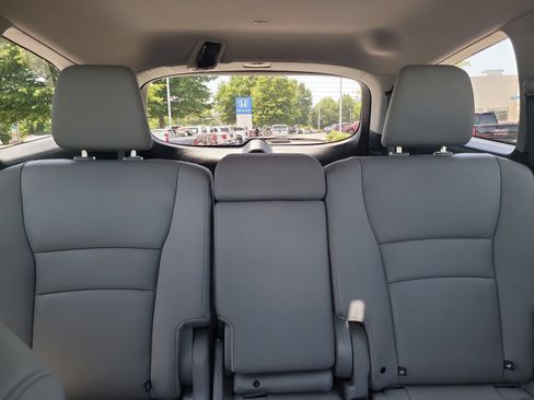 Used 2022 Honda Pilot Special Edition image 24