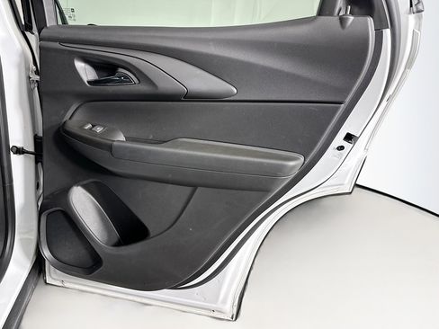 Used 2025 Chevrolet TrailBlazer LT image 28