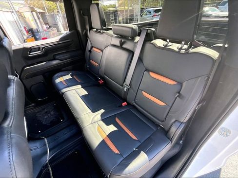 Used 2025 GMC Sierra 1500 AT4 image 21