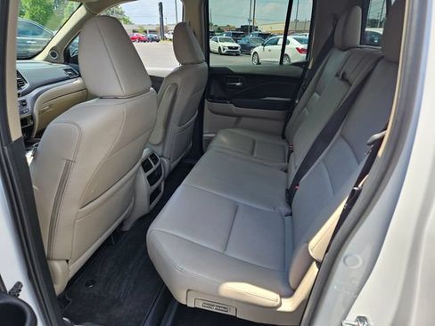 Used 2023 Honda Ridgeline RTL-E image 10