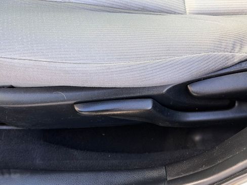 Used 2015 Toyota Corolla L image 14