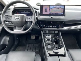 Used 2025 Nissan Rogue SL w/ Tech Package AWD/4WD video 3