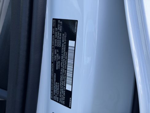New 2026 Volvo XC60 B5 Core AWD/4WD image 35