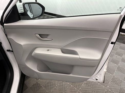 Used 2024 Hyundai Kona SEL w/ Convenience Package image 15