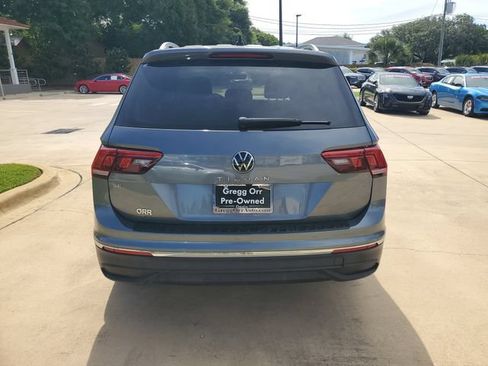 Used 2023 Volkswagen Tiguan SE FWD image 11