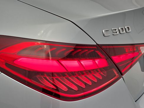 Certified 2022 Mercedes-Benz C 300 4MATIC Sedan image 35
