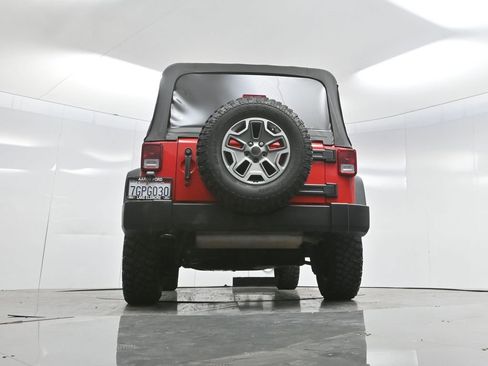 Used 2015 Jeep Wrangler Unlimited Sport image 59