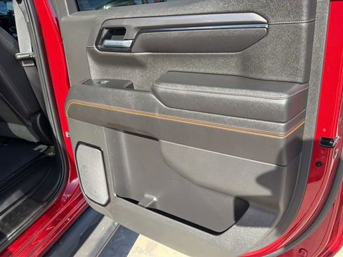 Used 2022 GMC Sierra 1500 AT4 w/ AT4 Preferred Package image 13