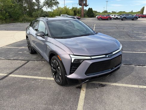 Used 2026 Chevrolet Blazer EV RS w/ Super Cruise Package AWD/4WD image 8
