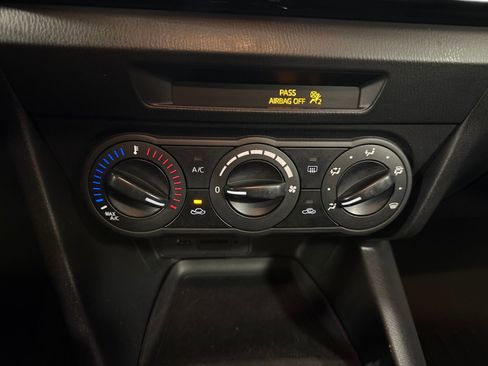 Used 2015 MAZDA MAZDA3 i Sport image 19
