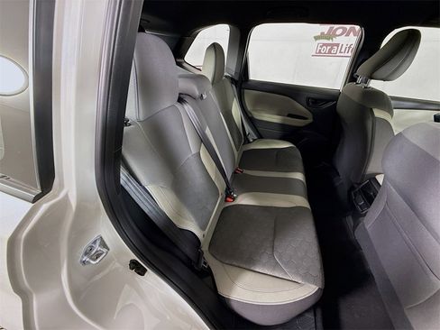 Certified 2025 Subaru Forester Base image 28