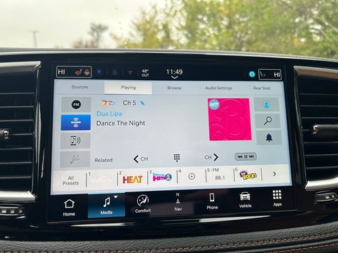 New 2026 Chrysler Pacifica Pinnacle image 17