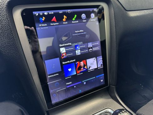 Used 2013 Ford Mustang GT image 27