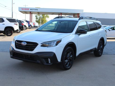 Used 2020 Subaru Outback Onyx Edition XT w/ Popular Package #2 image 11