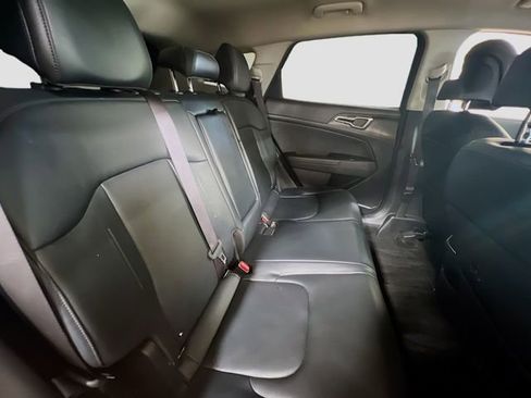 Used 2023 Kia Sportage EX image 28