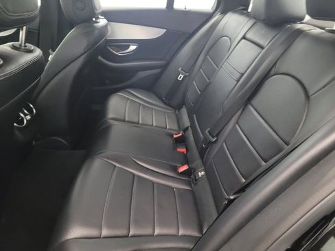 Used 2018 Mercedes-Benz C 300 4MATIC Sedan image 18