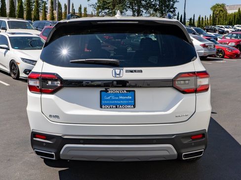 New 2025 Honda Pilot Elite image 7