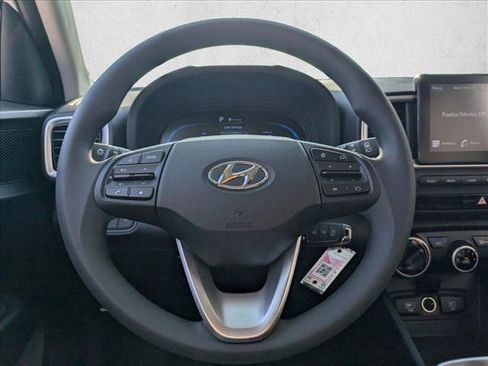 New 2026 Hyundai Venue SE image 11