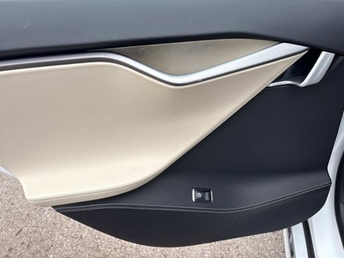 Used 2019 Tesla Model S 100D image 31
