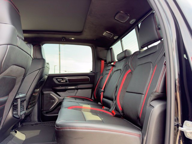 Used 2027 RAM 1500 4x4 Crew Cab image 21