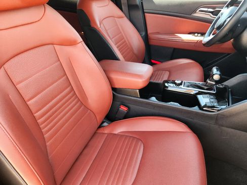 Used 2023 Kia Sportage SX image 20