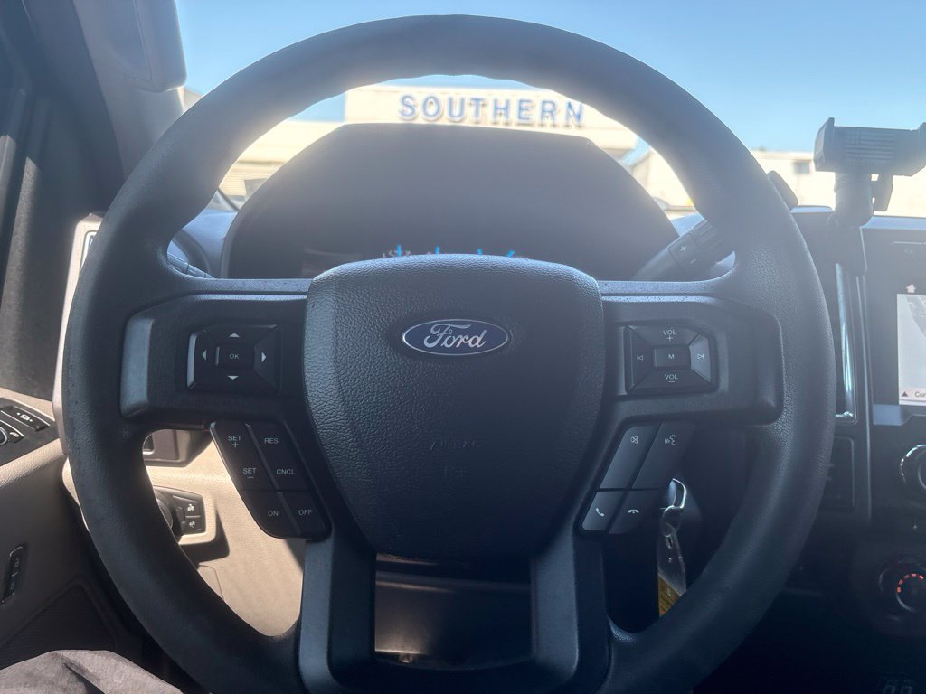 Used 2017 Ford F250 XLT w/ XLT Premium Package AWD/4WD image 21