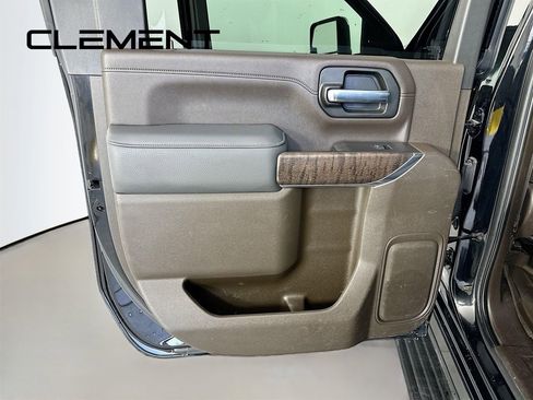 Used 2021 GMC Sierra 2500 Denali w/ Denali Ultimate Package image 32