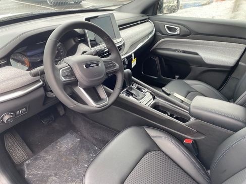 New 2026 Jeep Compass Latitude AWD/4WD image 19