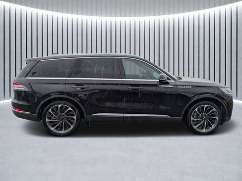 New 2026 Lincoln Aviator Reserve w/ Luxury Package image 2