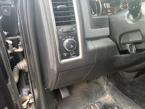 Used 2019 RAM 1500 Big Horn AWD/4WD image 15
