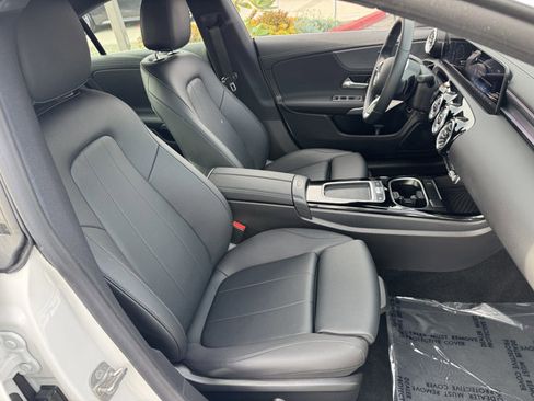Used 2025 Mercedes-Benz CLA 250 image 6