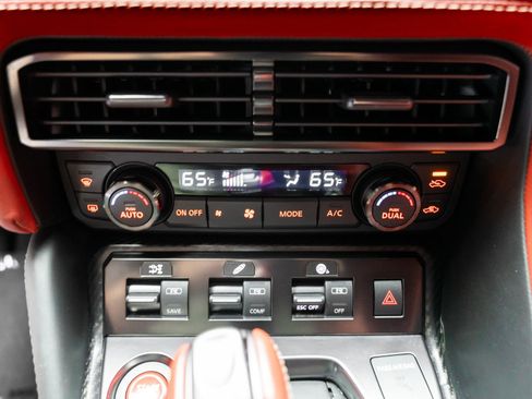 Used 2021 Nissan GT-R Premium image 60