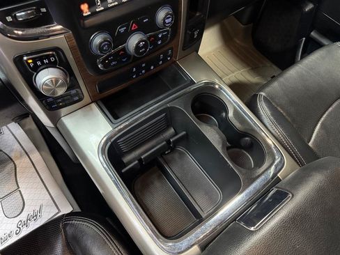 Used 2016 RAM 1500 Laramie w/ Convenience Group AWD/4WD image 19