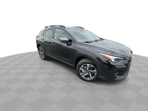 Used 2024 Subaru Crosstrek 2.0i Premium AWD/4WD image 2